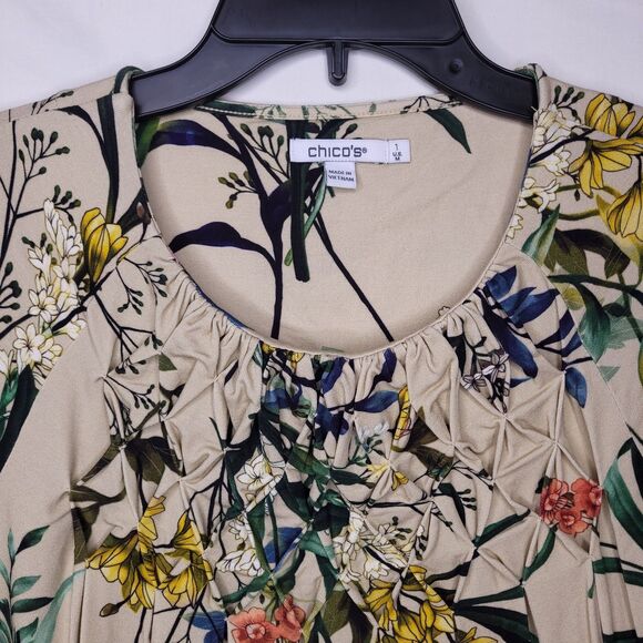 Chicos Top Size 1 Floral Smocked Touch Of Cool - Picture 2 of 11